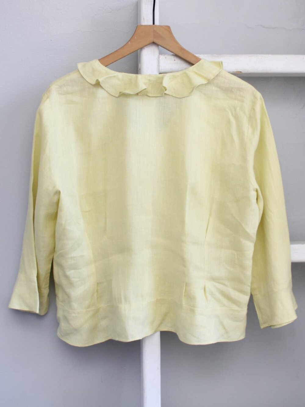 Liz Claiborne Yellow Green Linen Floral Embroidery Ruffle Button-Up Blouse Large - Picture 5 of 6